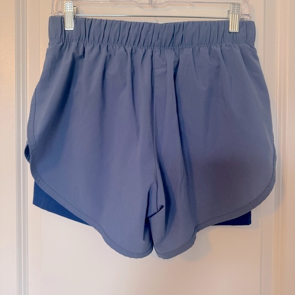 Nike Women's Blue Athletic Size Medium Shorts - Picture 2 of 7